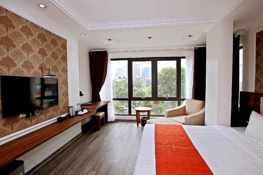 Phòng Deluxe Có Giường Cỡ Queen Phòng Deluxe Có Giường Cỡ Queen