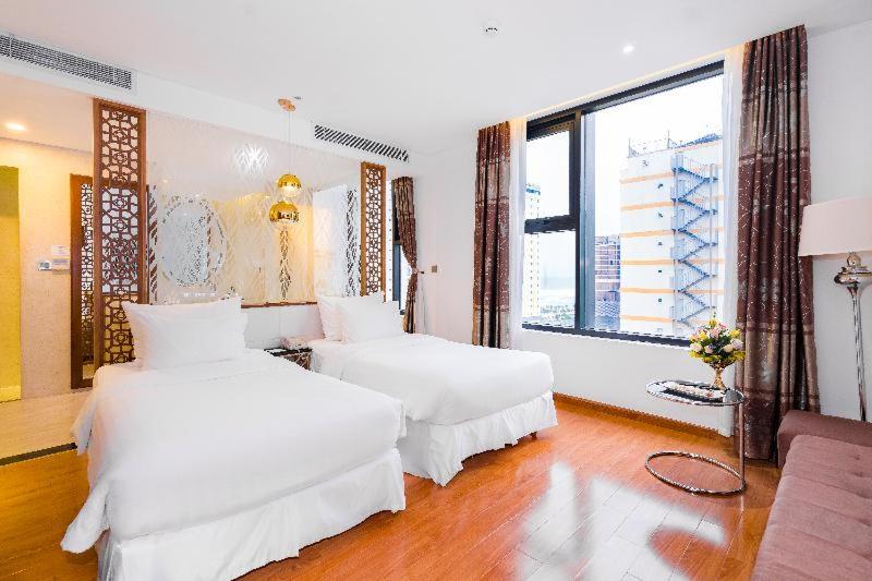 Room #142606175 Room #142606175