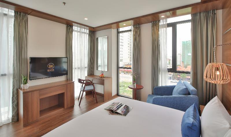 Room #326630749 Room #326630749