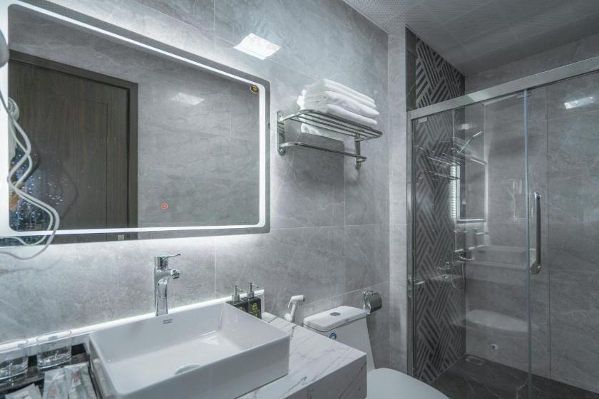 Phòng 4 Người Có Ban Công