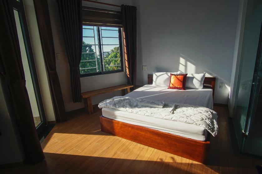 Phòng Deluxe Giường Đôi Có Ban Công Phòng Deluxe Giường Đôi Có Ban Công