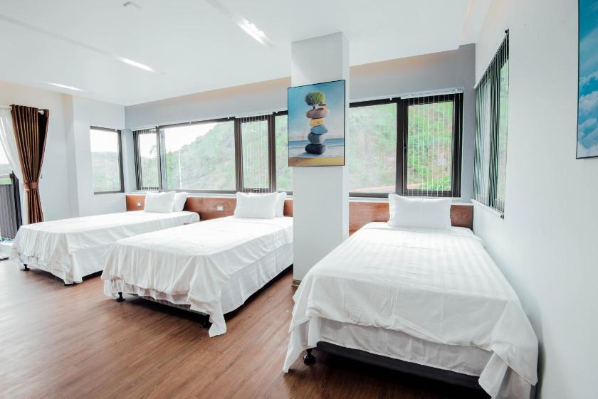 Phòng Deluxe cho 3 Người Phòng Deluxe cho 3 Người