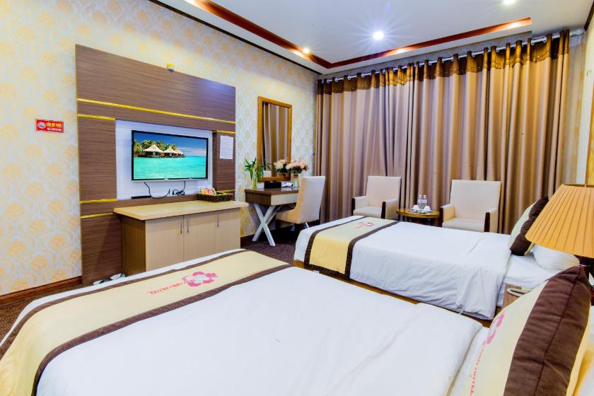 Phòng cho 3 người có Ban Công