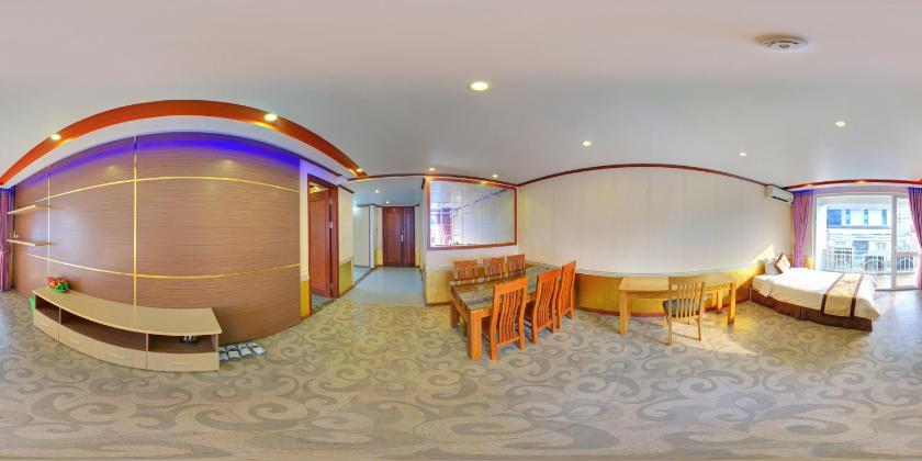 Phòng Gia Đình Có Bồn Tắm