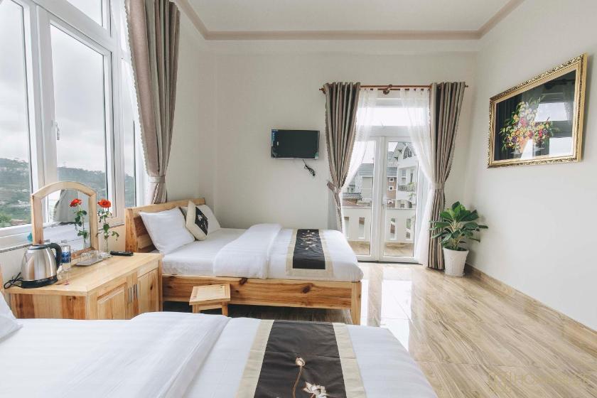 Phòng 4 Người Có Ban Công Phòng 4 Người Có Ban Công