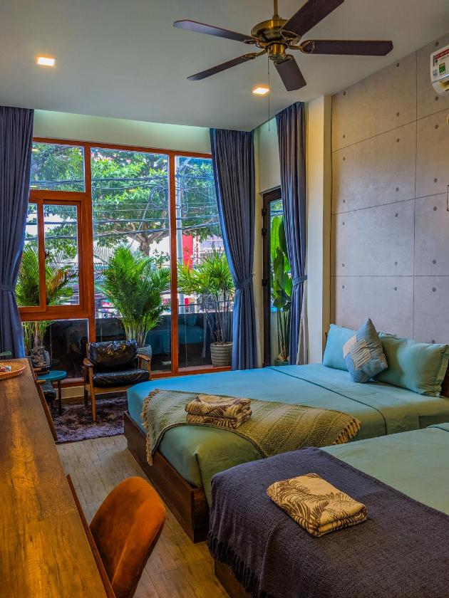 Phòng Deluxe Giường Đôi/2 Giường Đơn Có Ban Công Phòng Deluxe Giường Đôi/2 Giường Đơn Có Ban Công