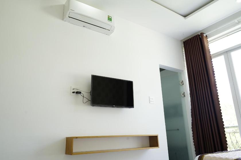 Phòng Giường Đôi Có Ban Công (3 Người Lớn) Phòng Giường Đôi Có Ban Công (3 Người Lớn)