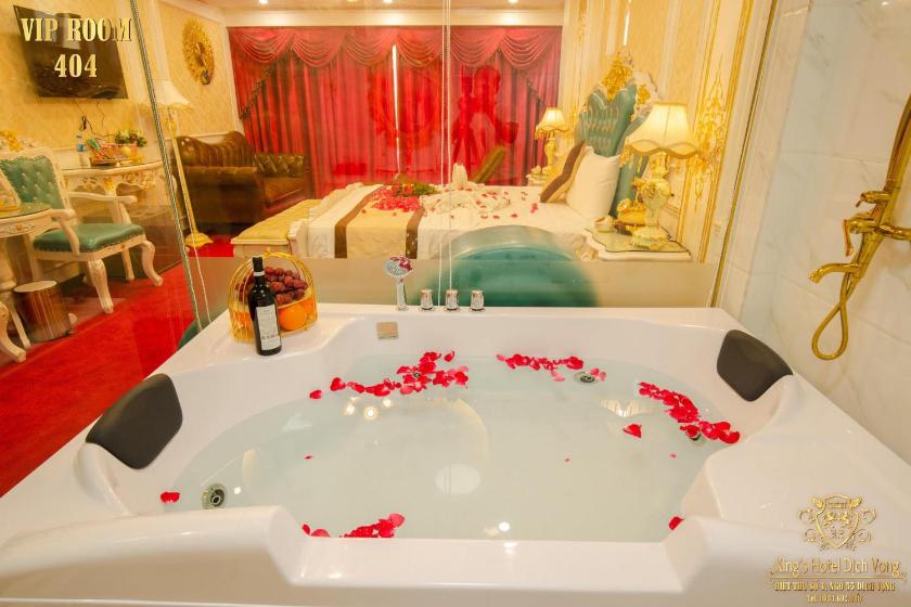 Suite Có Giường Cỡ King Và Bồn Tắm Spa