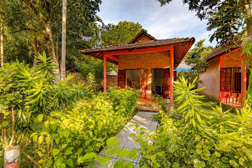 Bungalow Tiêu Chuẩn Nhìn Ra Vườn