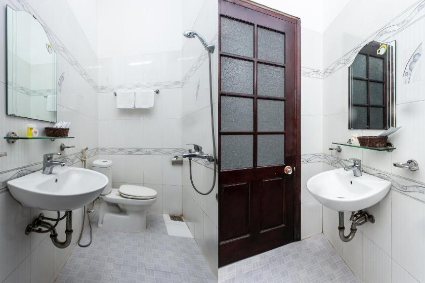 Phòng 4 Người Có Ban Công Phòng 4 Người Có Ban Công