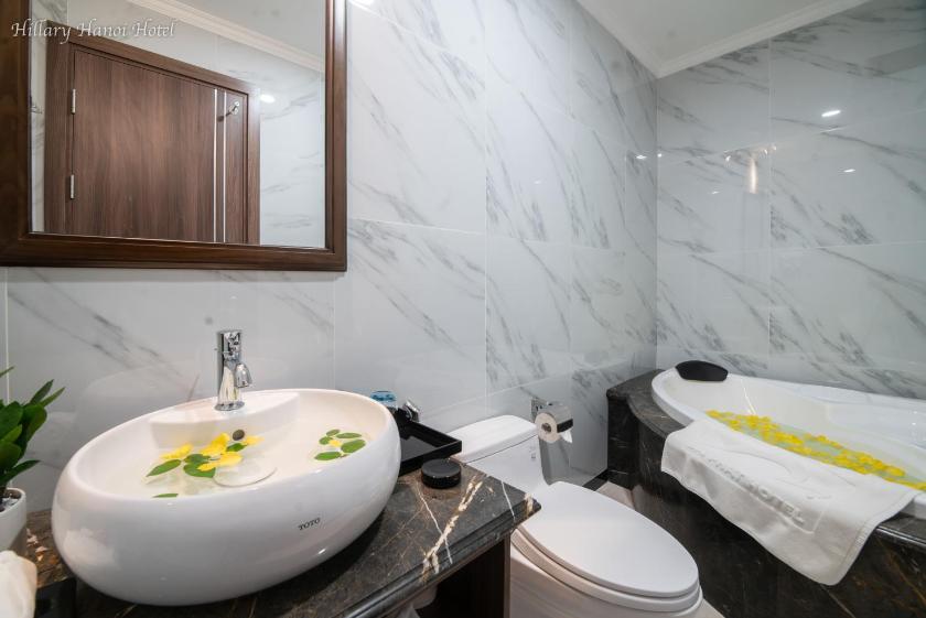 Phòng Deluxe Giường Đôi Nhìn Ra Thành Phố Phòng Deluxe Giường Đôi Nhìn Ra Thành Phố