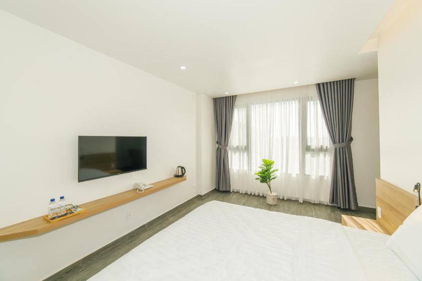 Phòng Deluxe Có Giường Cỡ Queen Phòng Deluxe Có Giường Cỡ Queen