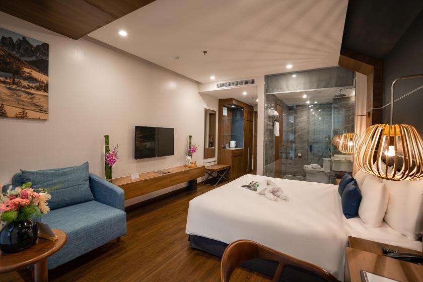 Phòng Superior Giường Đôi Nhìn Ra Một Phần Biển - Kèm Trà Chiều Phòng Superior Giường Đôi Nhìn Ra Một Phần Biển - Kèm Trà Chiều