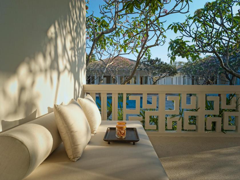 Deluxe Suite nhìn ra Hồ bơi Deluxe Suite nhìn ra Hồ bơi