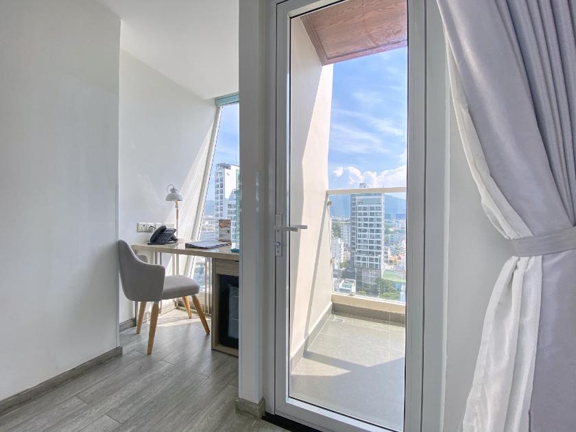 Suite Junior Có Ban Công