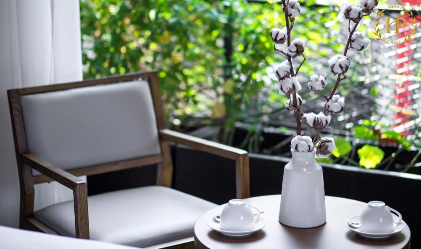 Phòng Giường Đôi Nhìn Ra Vườn