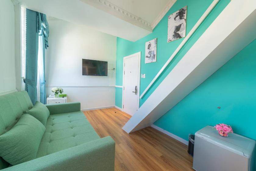 Studio Có Ban Công