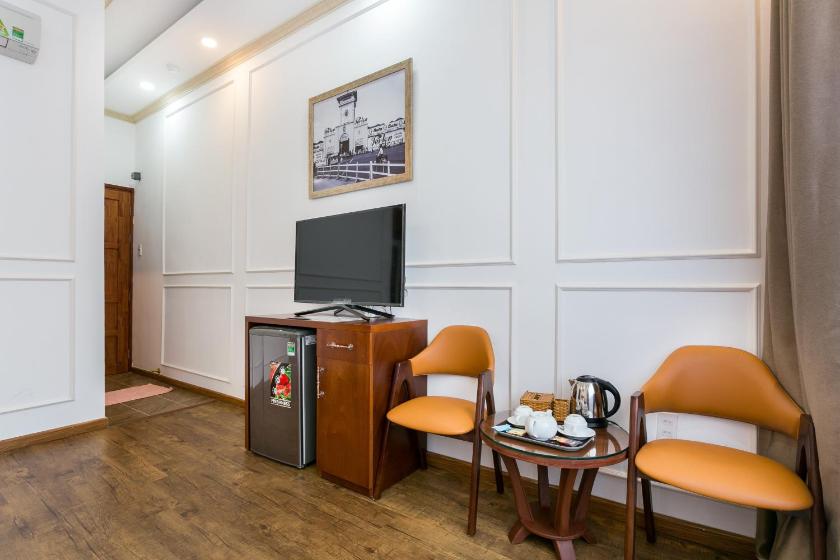 Suite Nhìn Ra Thành Phố