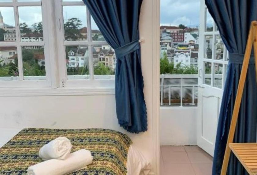 Phòng Gia Đình Có Ban Công