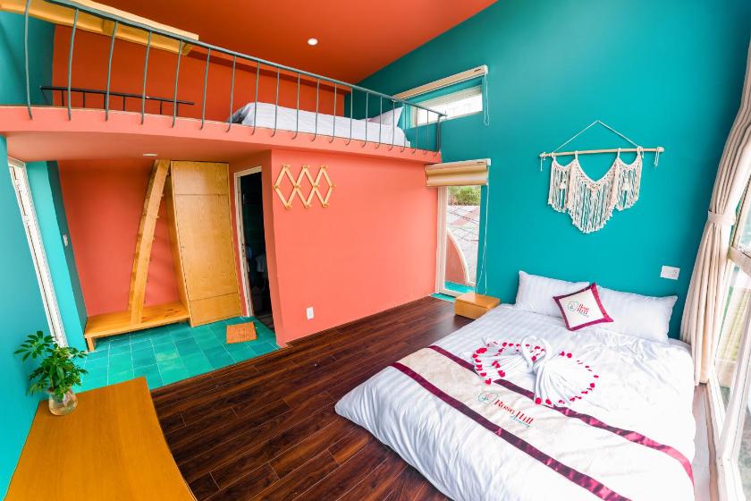 Phòng 4 người nhìn ra vườn Phòng 4 người nhìn ra vườn