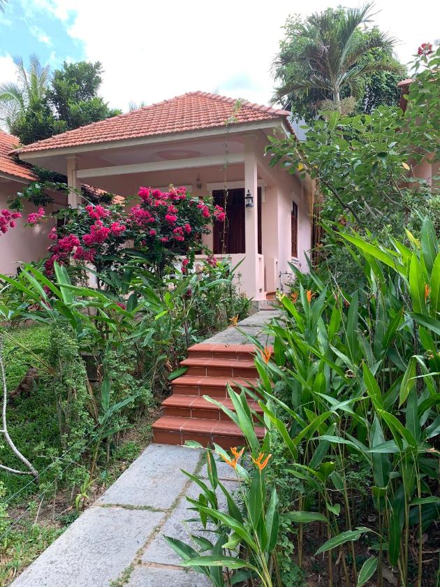 Bungalow Nhìn ra vườn