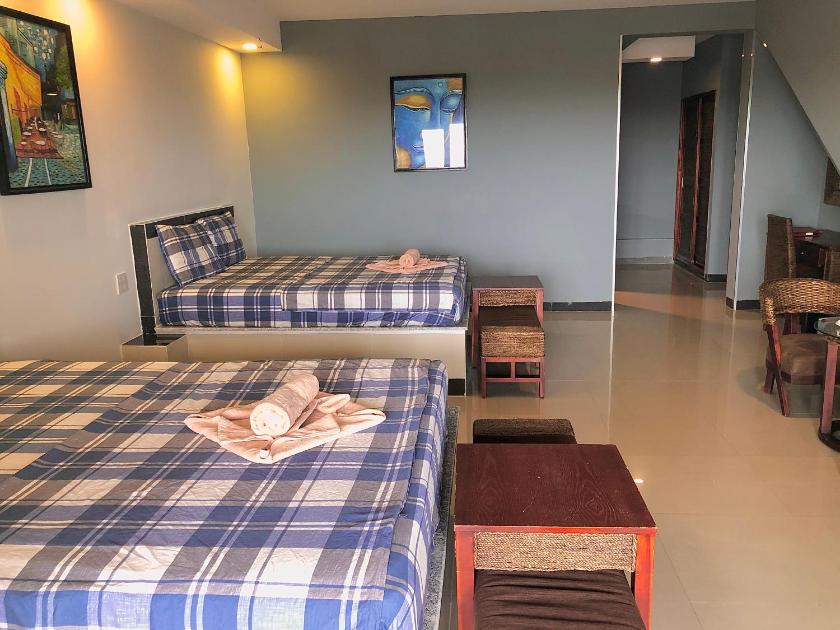 Suite Gia Đình Có Ban Công Suite Gia Đình Có Ban Công