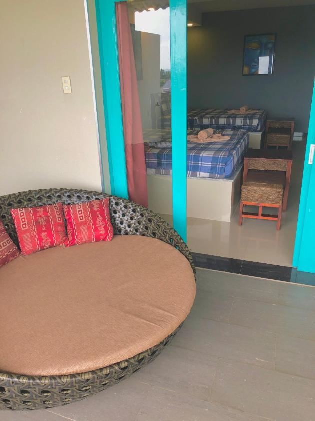 Suite Gia Đình Có Ban Công Suite Gia Đình Có Ban Công