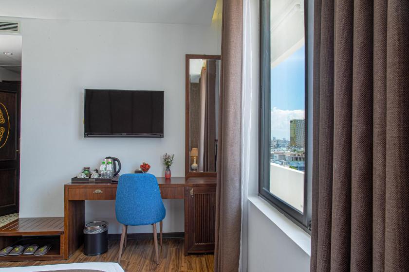 Phòng Deluxe Giường Đôi Nhìn Ra Thành Phố Phòng Deluxe Giường Đôi Nhìn Ra Thành Phố