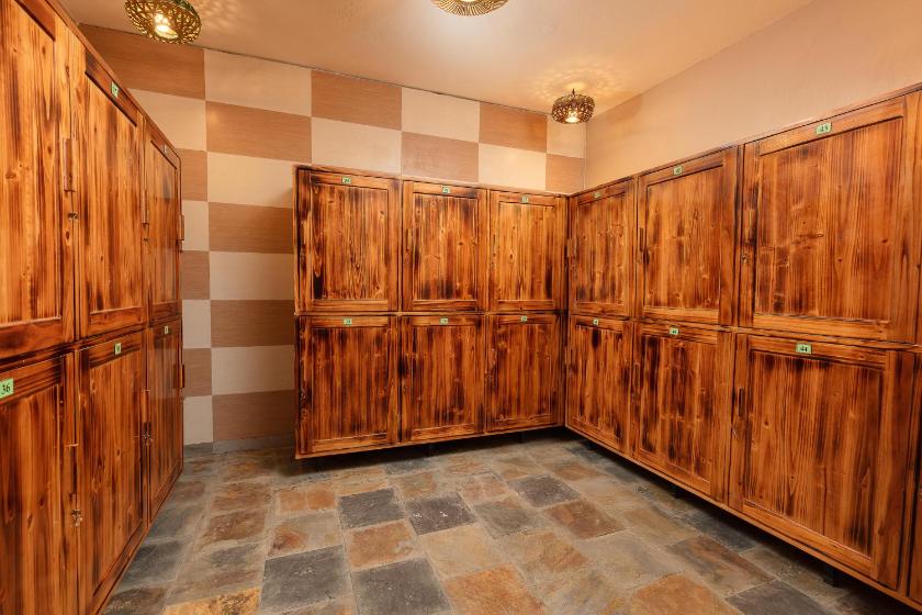 Giường Tầng Trong Phòng Ngủ Tập Thể Cho Nam Và Nữ Giường Tầng Trong Phòng Ngủ Tập Thể Cho Nam Và Nữ