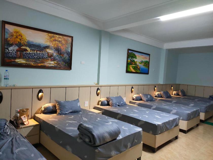 Giường Trong Phòng Ngủ Tập Thể 8 Giường