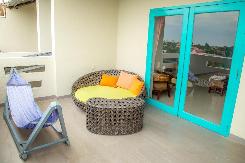 Phòng Deluxe Giường Đôi Với Ban Công và Tầm Nhìn Ra Biển Phòng Deluxe Giường Đôi Với Ban Công và Tầm Nhìn Ra Biển