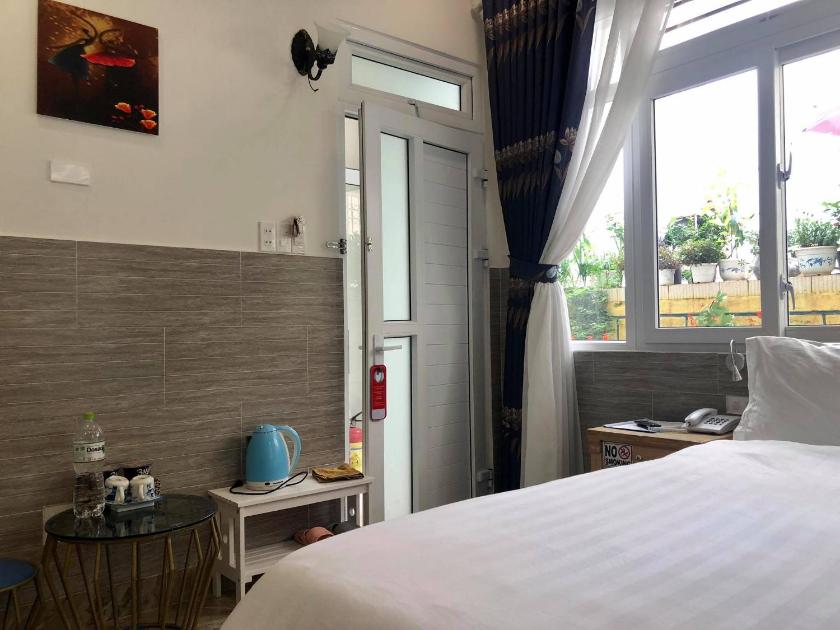 Phòng Giường Đôi Hạng Tiết Kiệm Phòng Giường Đôi Hạng Tiết Kiệm