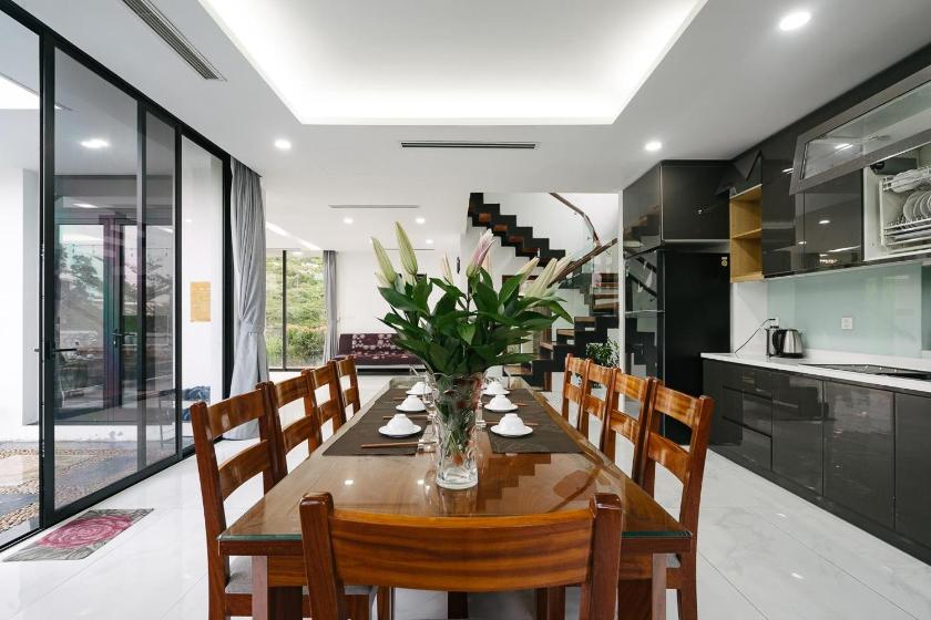 Biệt Thự Có Hồ Bơi Riêng Biệt Thự Có Hồ Bơi Riêng