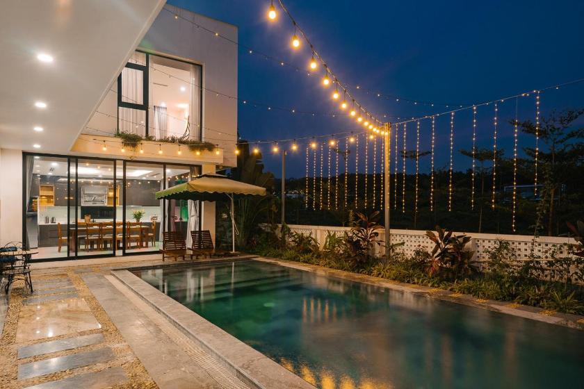 Biệt Thự Có Hồ Bơi Riêng Biệt Thự Có Hồ Bơi Riêng