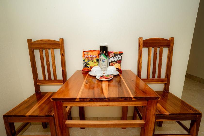 Phòng có giường cỡ King nhìn ra cảnh núi non Phòng có giường cỡ King nhìn ra cảnh núi non