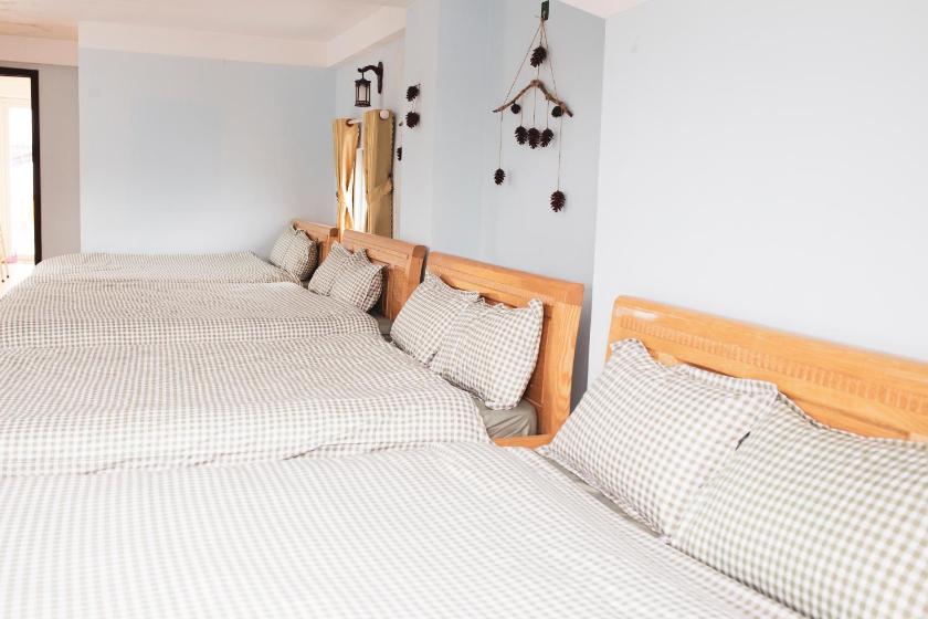 Suite Gia Đình Có Ban Công Suite Gia Đình Có Ban Công