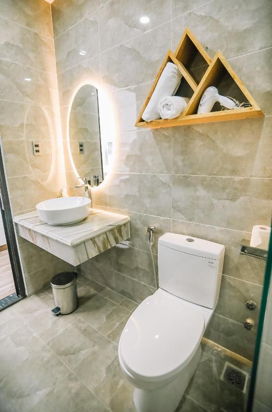 Phòng Có Giường Cỡ King Với Ban Công