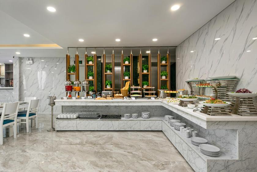 Phòng Deluxe cho 3 Người Phòng Deluxe cho 3 Người