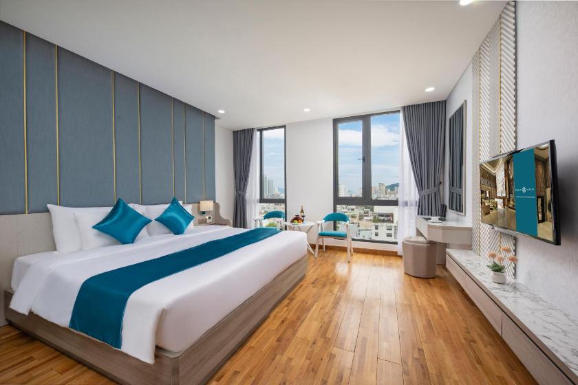 Phòng Deluxe Giường Đôi Nhìn Ra Thành Phố Phòng Deluxe Giường Đôi Nhìn Ra Thành Phố