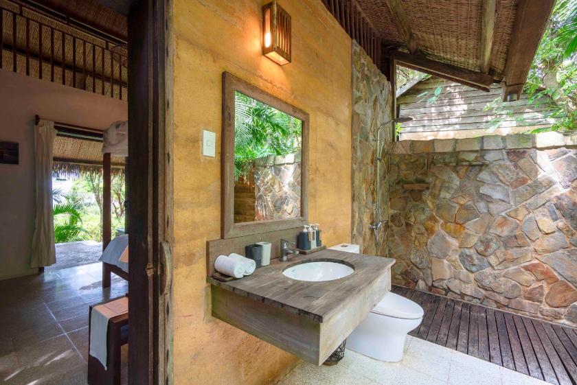 Bungalow Superior Nhìn Ra Vườn - Tường Đất Nện