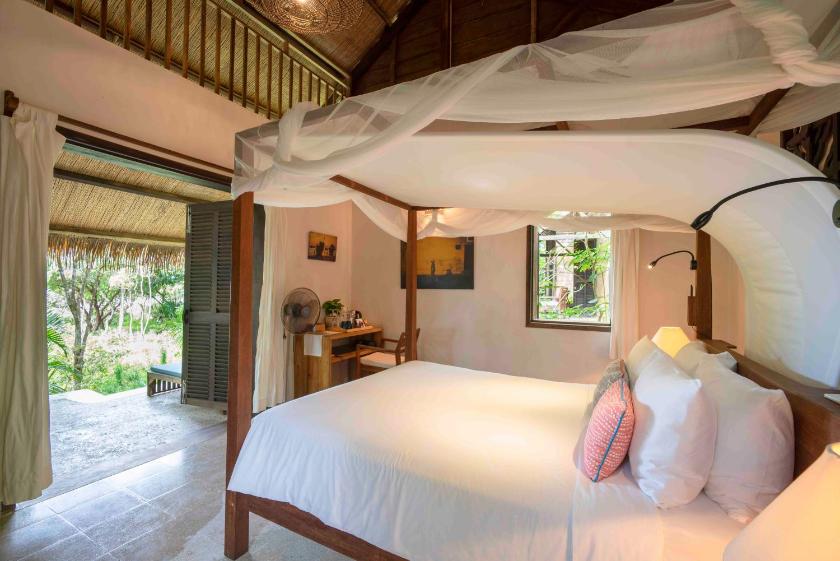 Bungalow Superior Nhìn Ra Vườn - Tường Đất Nện