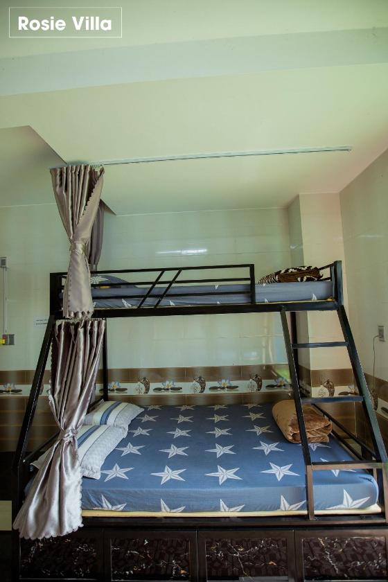 Giường Đơn trong Phòng ngủ tập thể Giường Đơn trong Phòng ngủ tập thể