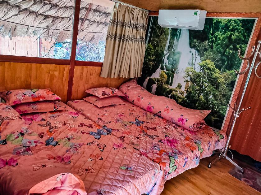 Phòng 4 Người Có Phòng Tắm Riêng