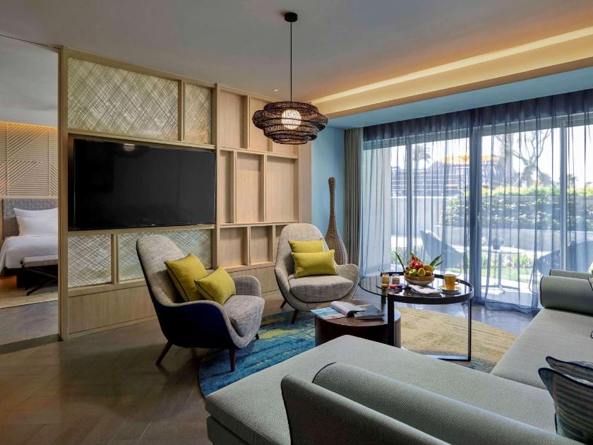 Suite Deluxe, 1 Giường Cỡ King, Cạnh Hồ Bơi (Quyền Sử Dụng Lounge)