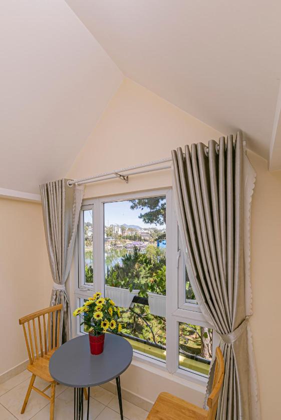 Phòng Cổ Điển Cho 4 Người Phòng Cổ Điển Cho 4 Người