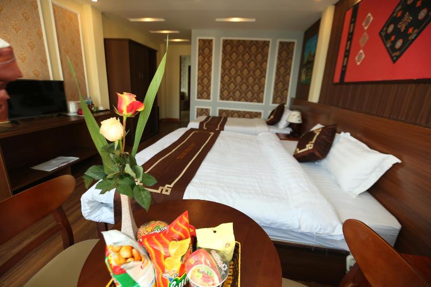 Phòng Deluxe cho 3 Người Phòng Deluxe cho 3 Người