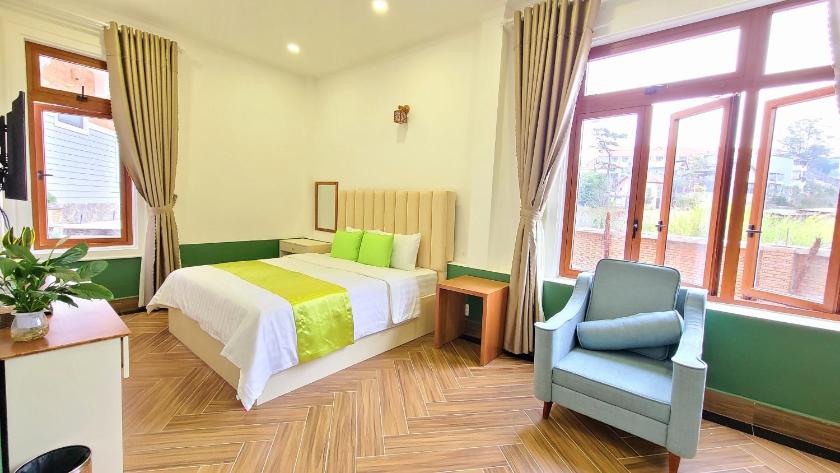 Phòng Superior có giường cỡ King và nhìn ra Vườn Phòng Superior có giường cỡ King và nhìn ra Vườn