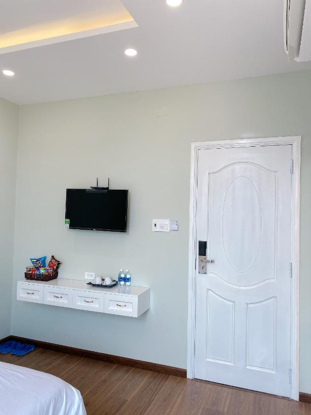 Phòng Giường Đôi Nhìn Ra Vườn