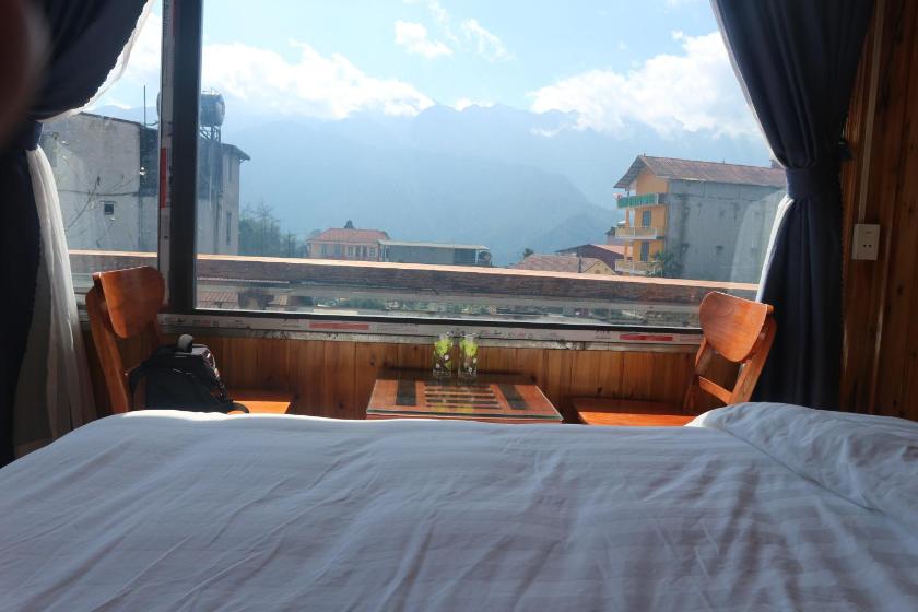 Phòng Giường Đôi Nhìn Ra Núi Phòng Giường Đôi Nhìn Ra Núi