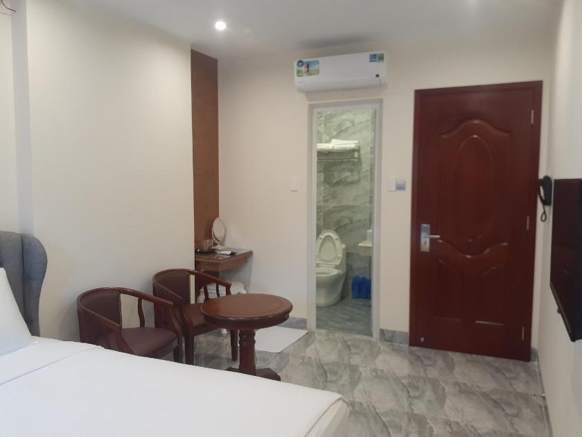 Phòng Deluxe Giường Đôi Có Ban Công Phòng Deluxe Giường Đôi Có Ban Công